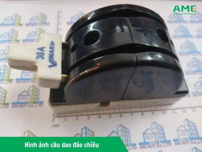 Cầu dao đảo chiều là gì?