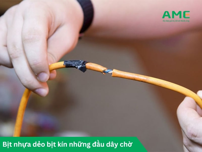 Bịt nhựa dẻo bịt kín những đầu dây chờ